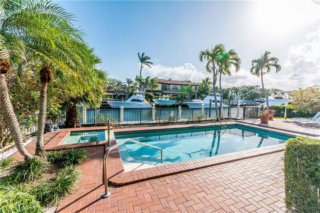 Lighthouse Point 4th Sec - Residential