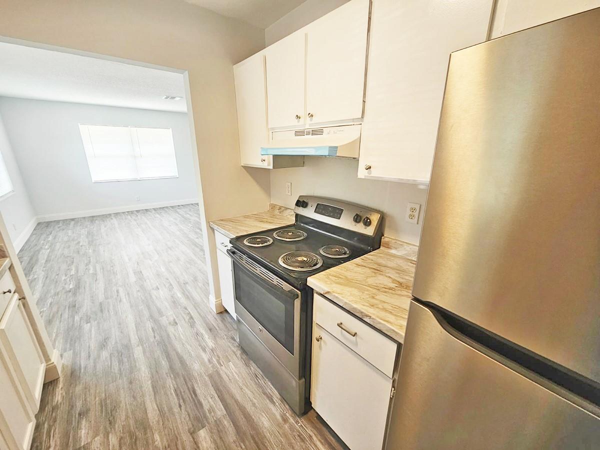 Palm Beach Farms Co 07 - Residential Lease