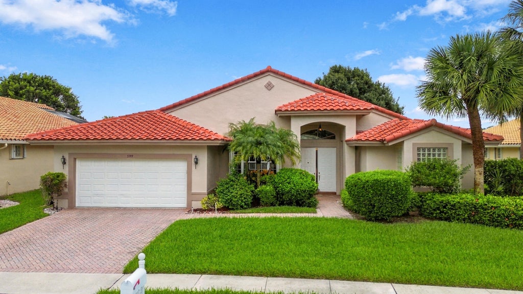 Photo of 5399 Landon Circle, Boynton Beach, FL 33437 (MLS # B26079935)