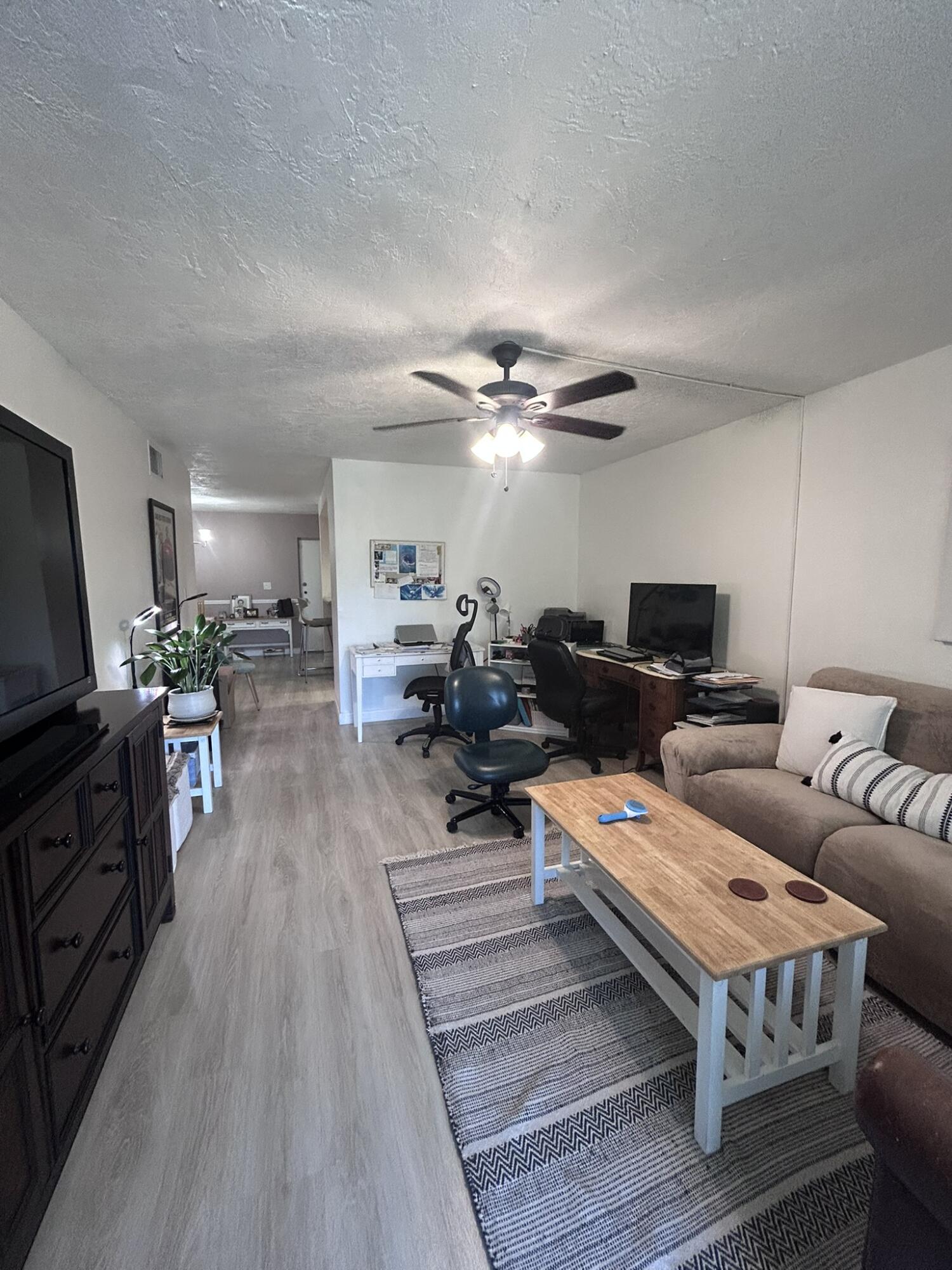 OMEGA CONDO NO 4 - Residential