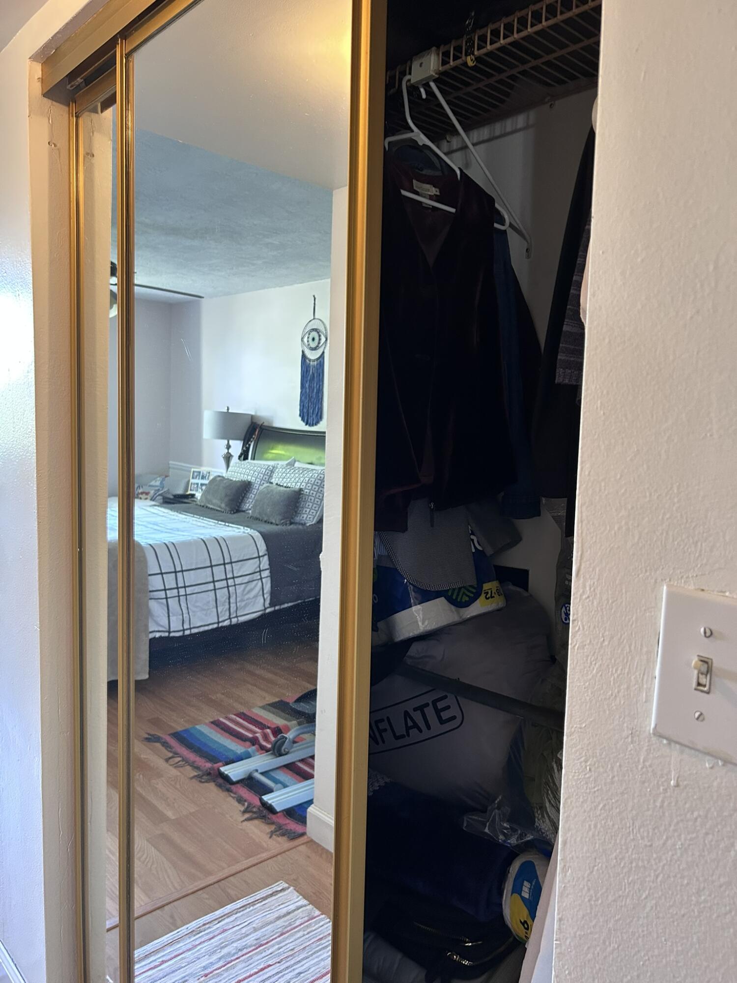 OMEGA CONDO NO 4 - Residential