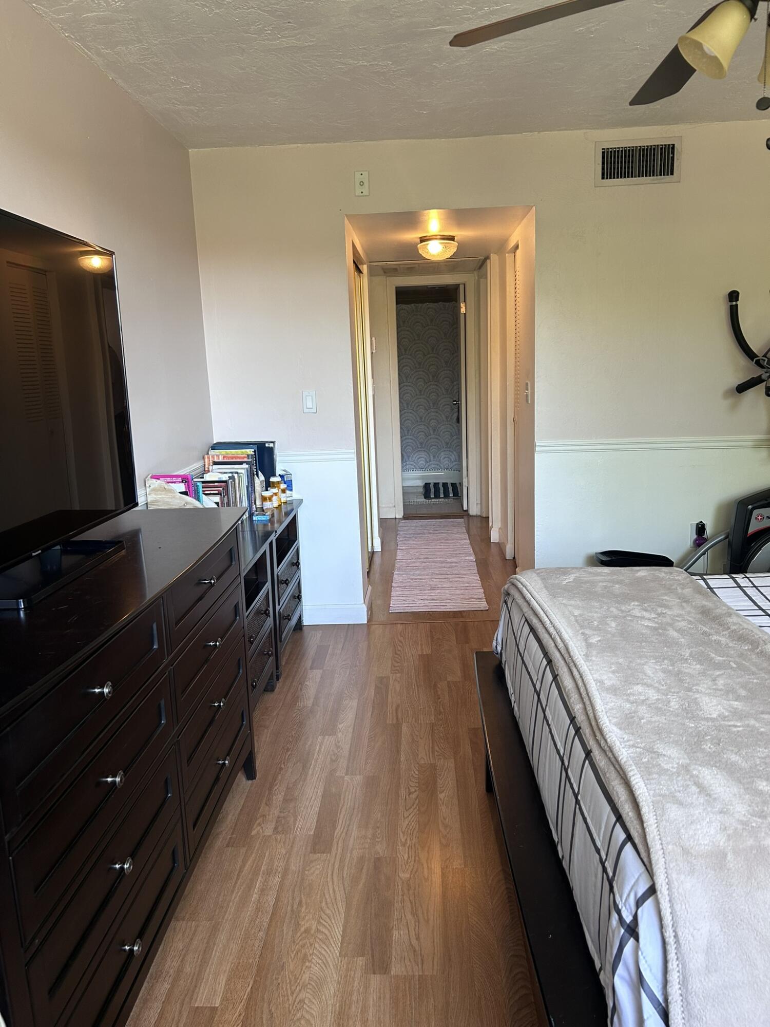 OMEGA CONDO NO 4 - Residential