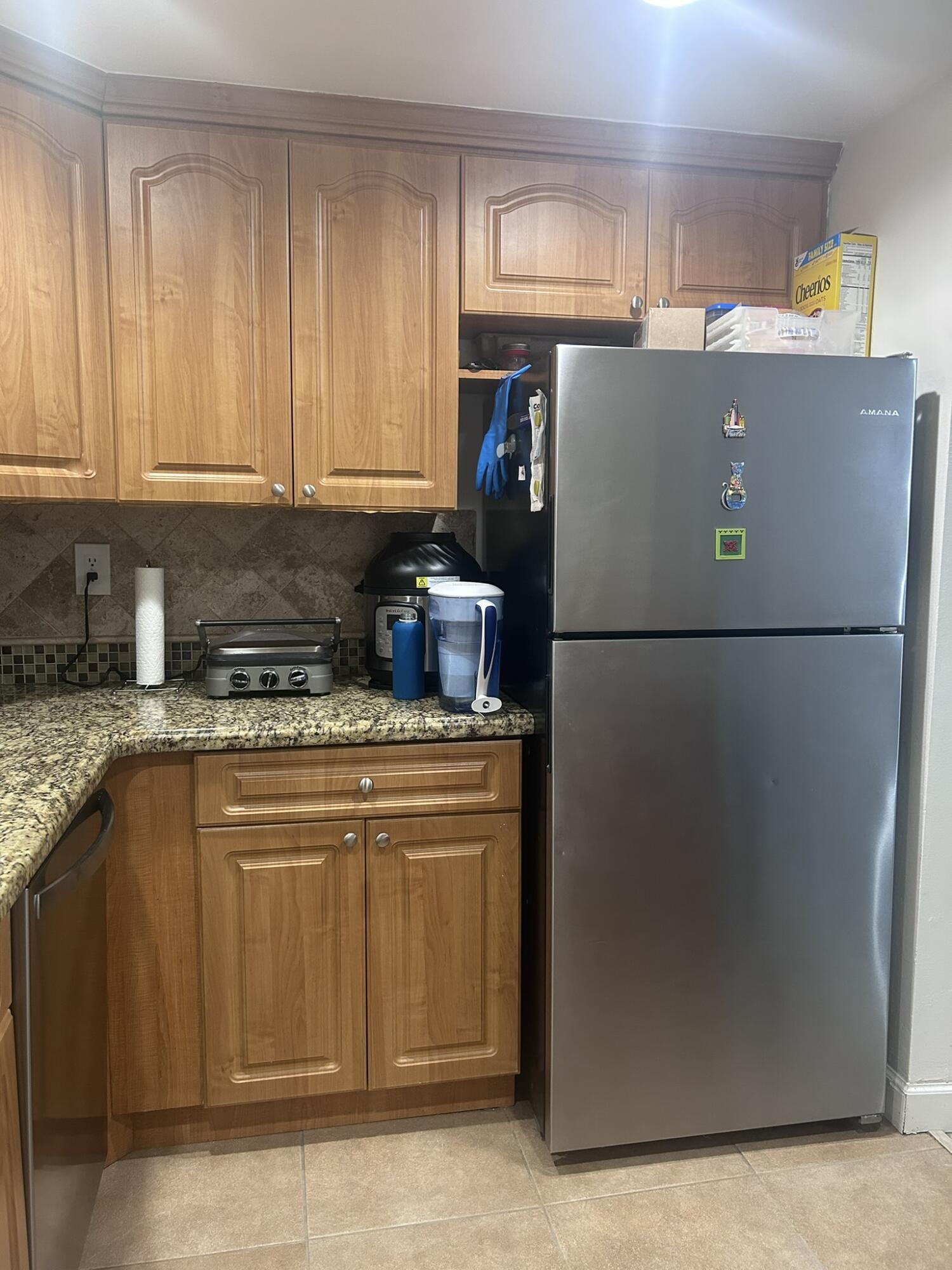 OMEGA CONDO NO 4 - Residential