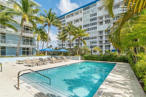 Tiny photo for 701 SE 21st Avenue #301, Deerfield Beach, FL 33441 (MLS # B26081516)