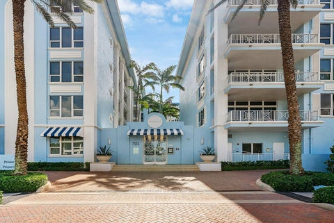 Tiny photo for 701 SE 21st Avenue #301, Deerfield Beach, FL 33441 (MLS # B26081516)