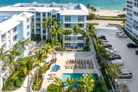 Tiny photo for 701 SE 21st Avenue #301, Deerfield Beach, FL 33441 (MLS # B26081516)