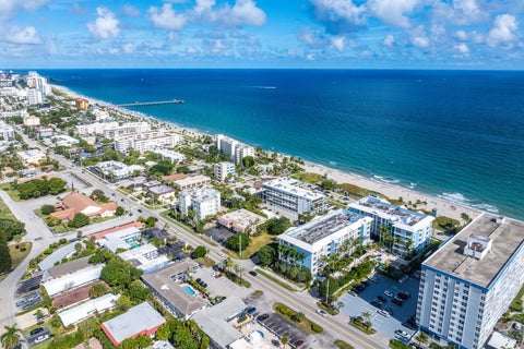 Tiny photo for 701 SE 21st Avenue #301, Deerfield Beach, FL 33441 (MLS # B26081516)
