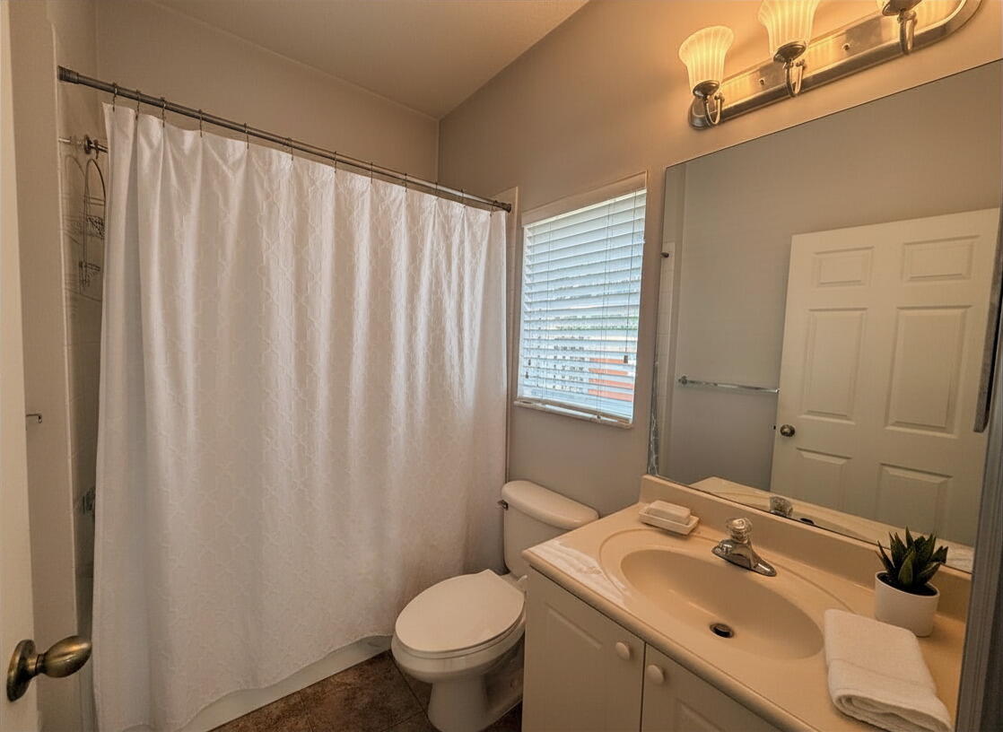 MERRICK PRESERVE CONDO - Residential Lease