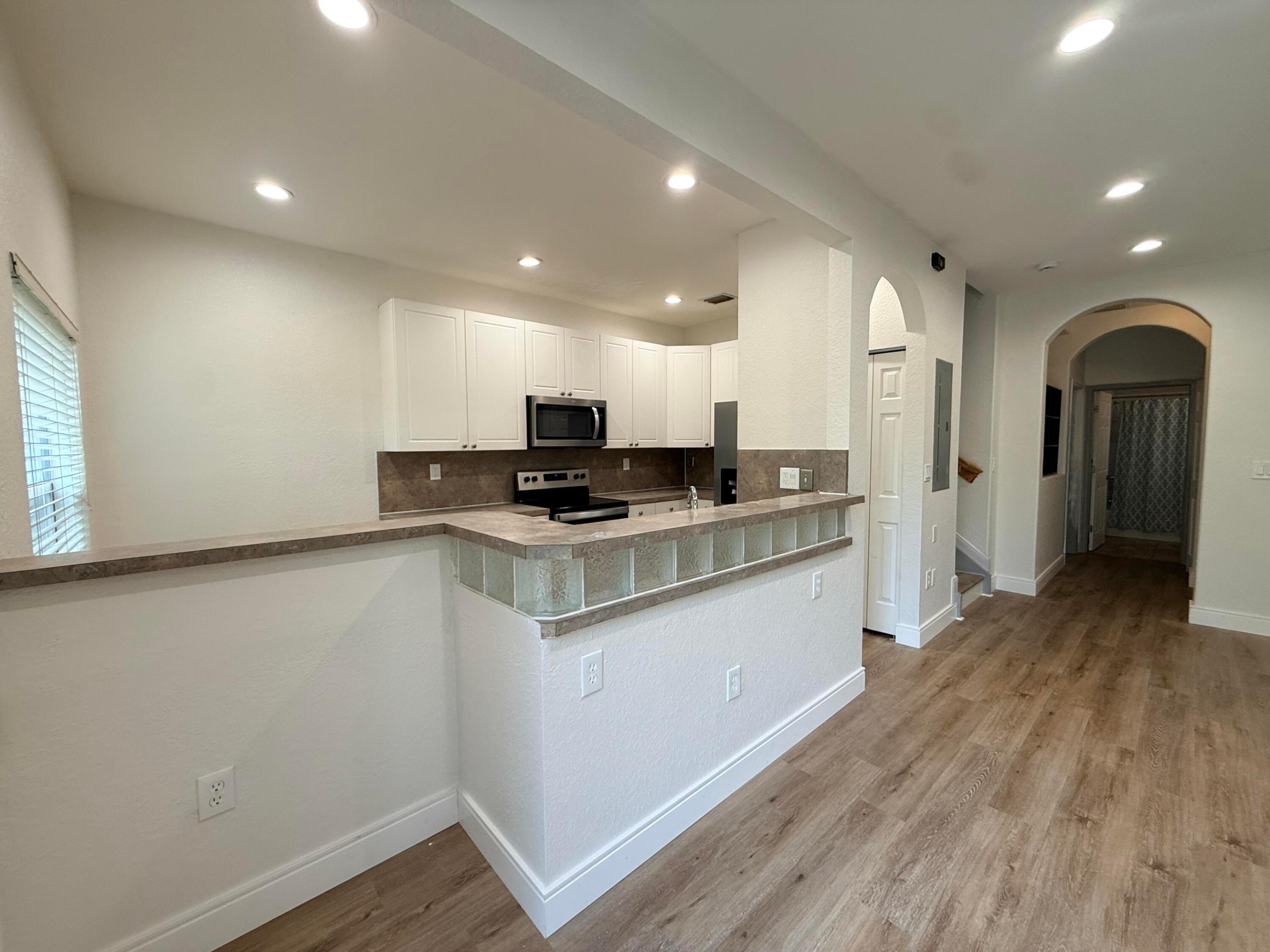 MERRICK PRESERVE CONDO - Residential Lease