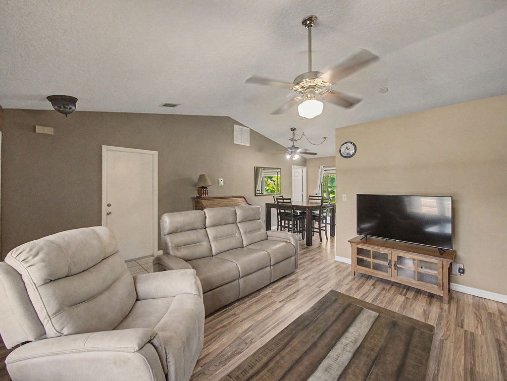 Photo of 16590 122nd Drive N, Jupiter, FL 33478 (MLS # B26025402)