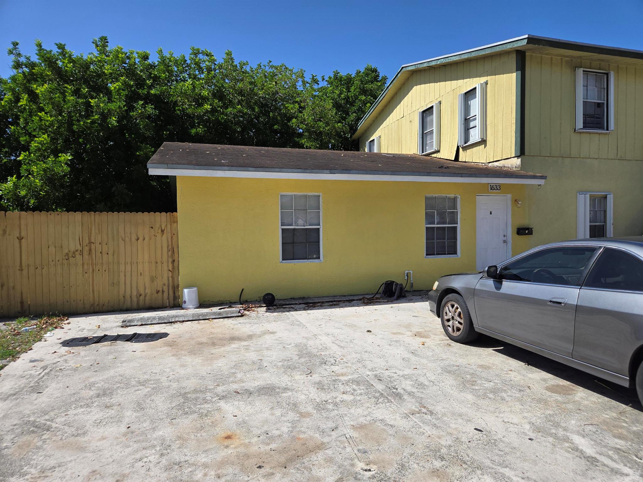 1633 W 28th Street A