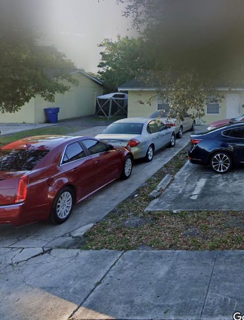 1633 W 28th Street A Riviera Beach FL 33404
