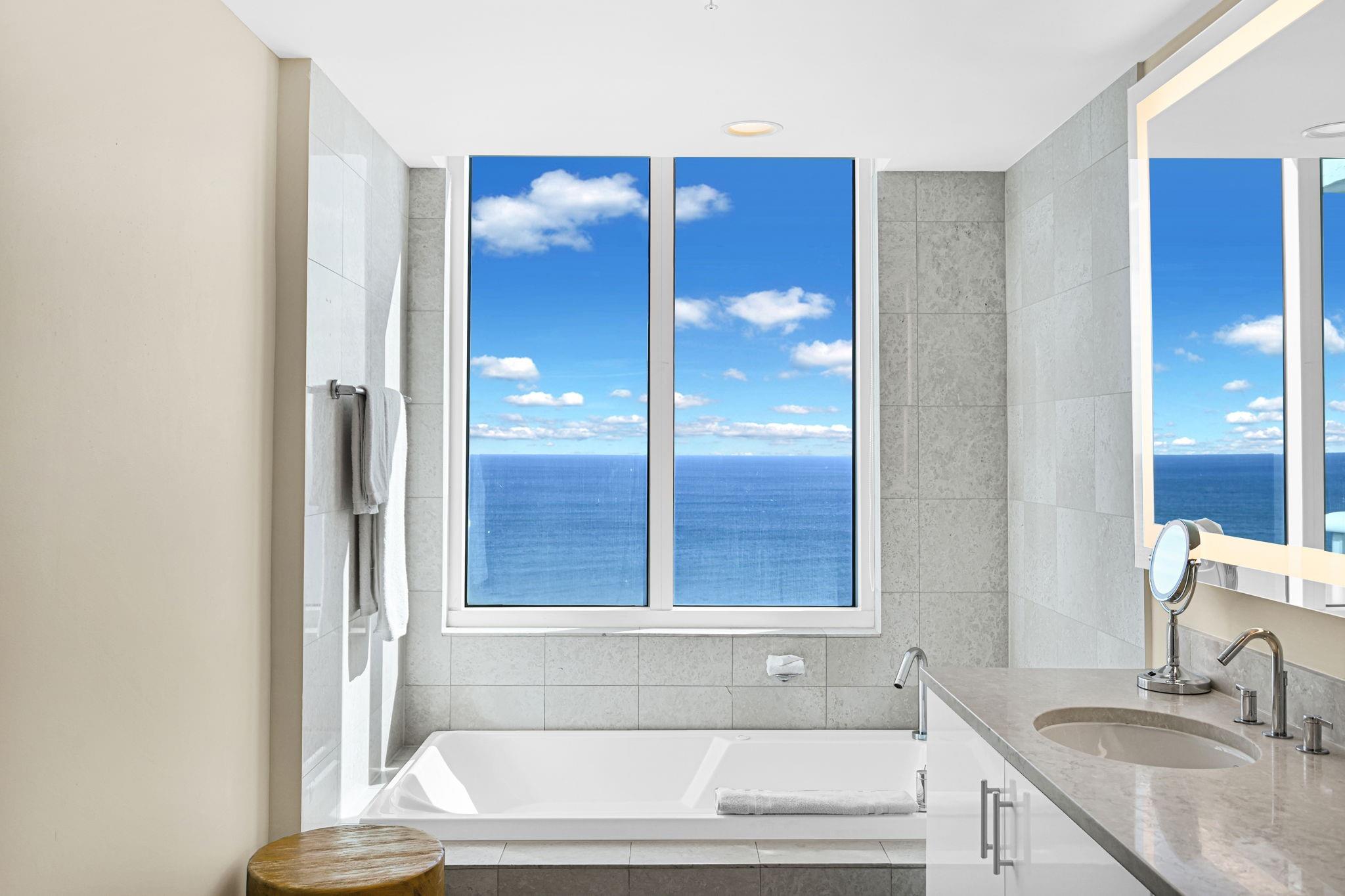 Q Club Resort & Residence - Residential