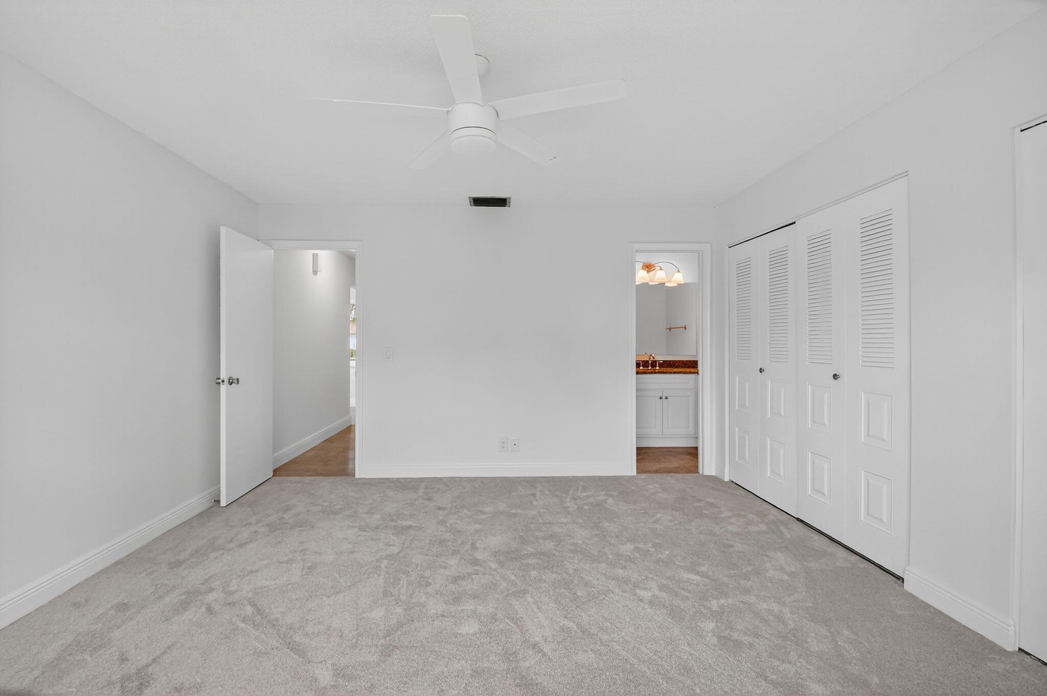 DELRAY VILLAS 4 - Residential