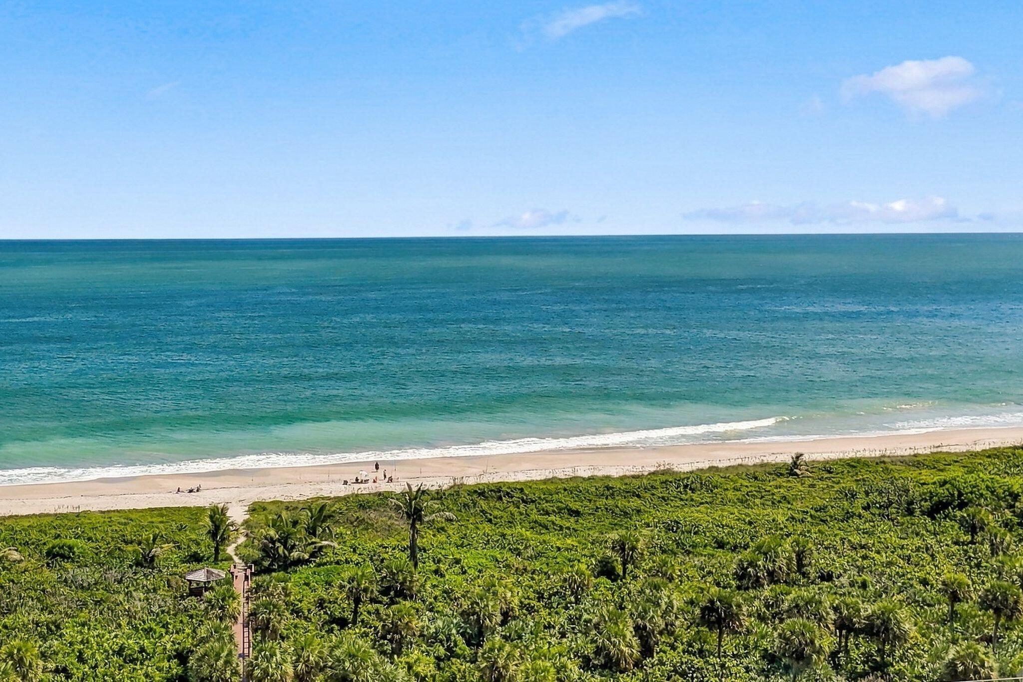 5051 N A1a Highway #11-2, Hutchinson Island, FL, 34949/$480,000 3 5051 N A1a Highway #11-2