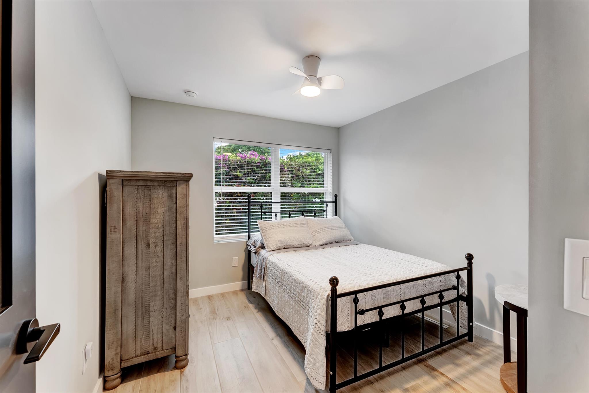 DELRAY TOWN OF - Residential Lease