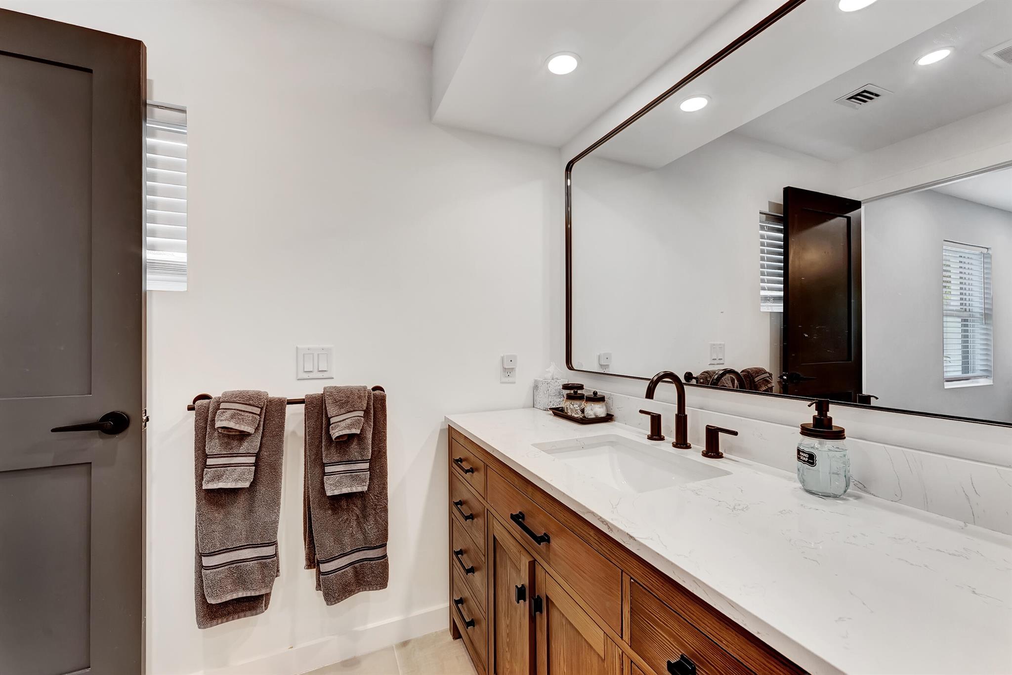 DELRAY TOWN OF - Residential Lease