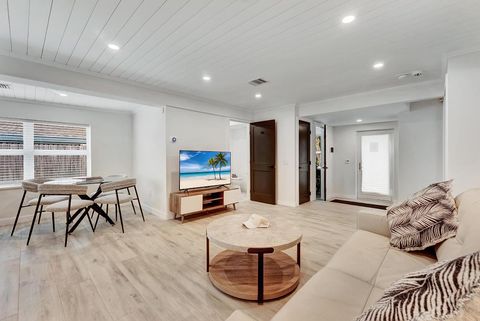 320 NW 3rd Avenue Delray Beach FL 33444