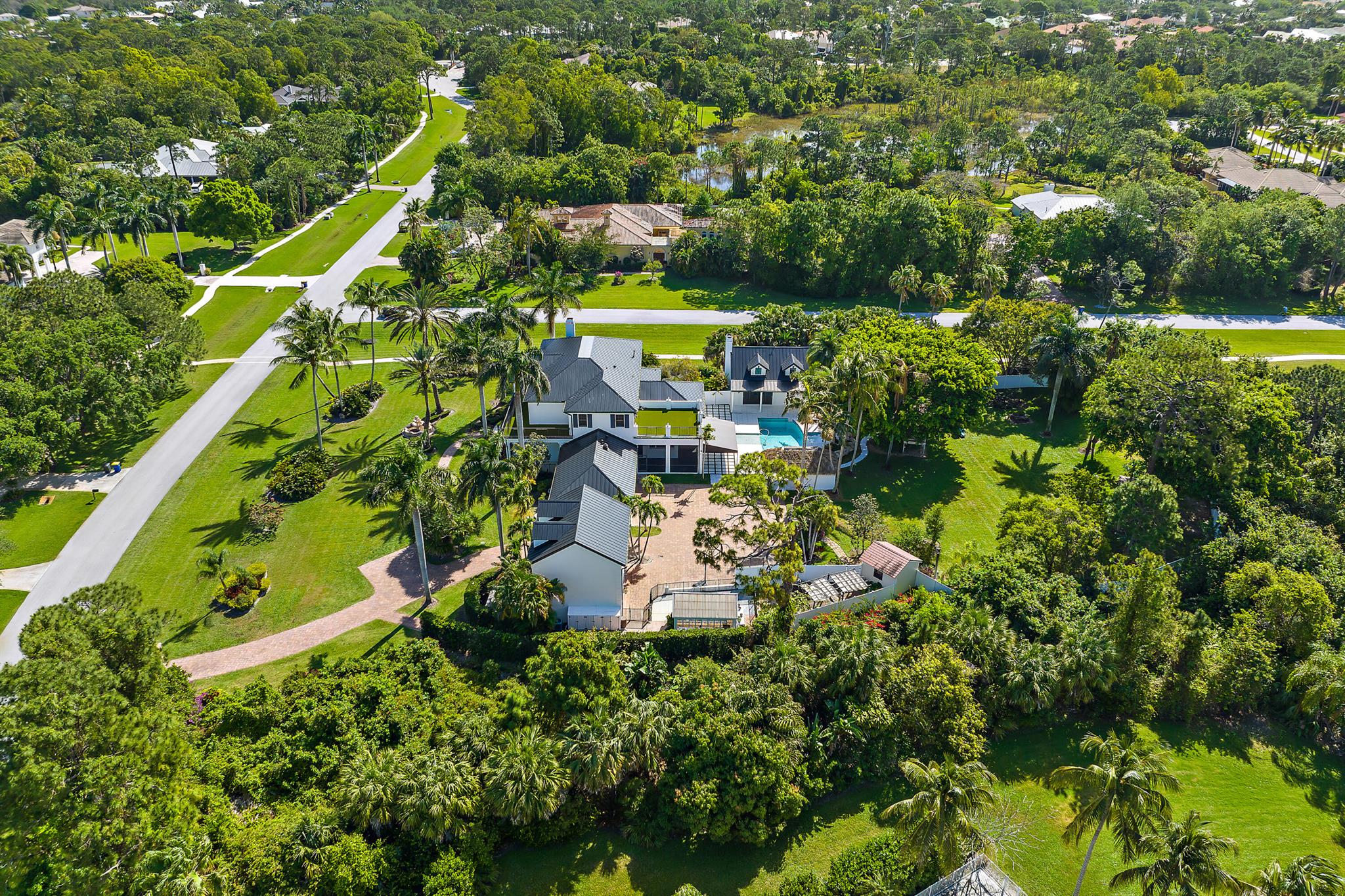 ISLAND COUNTRY ESTATES - Residential