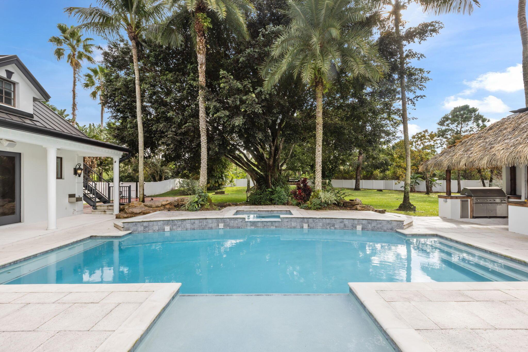 ISLAND COUNTRY ESTATES - Residential