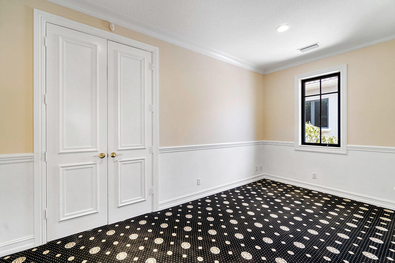 The Oaks - Residential Lease