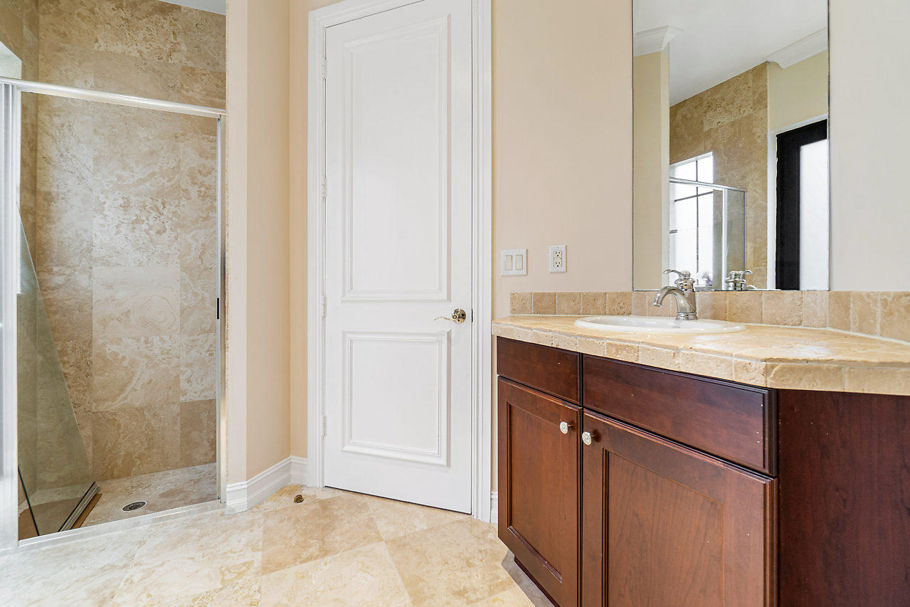 The Oaks - Residential Lease