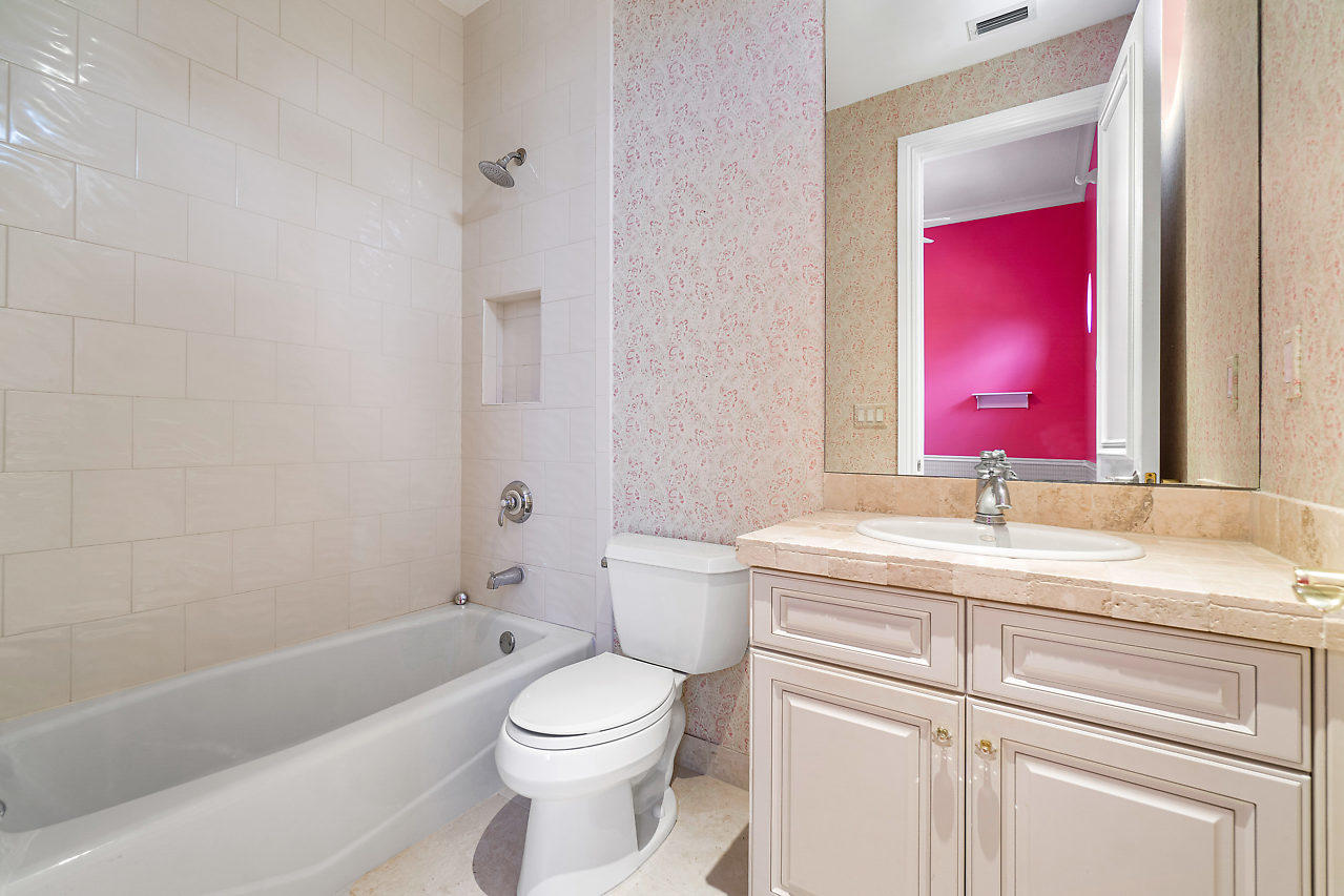 The Oaks - Residential Lease