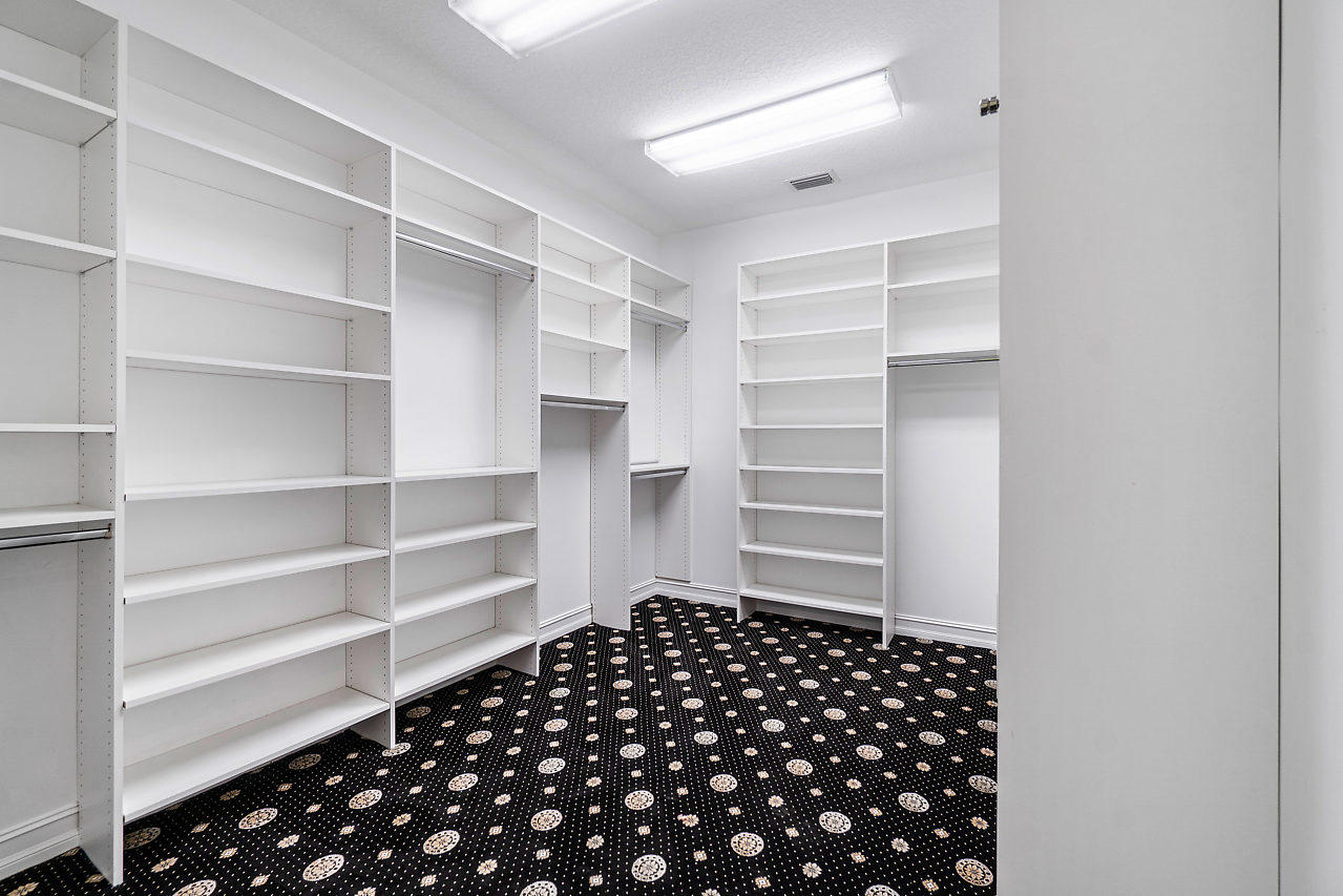 The Oaks - Residential Lease