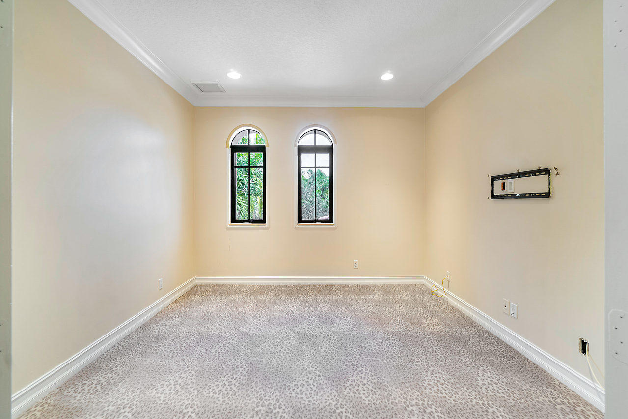 The Oaks - Residential Lease