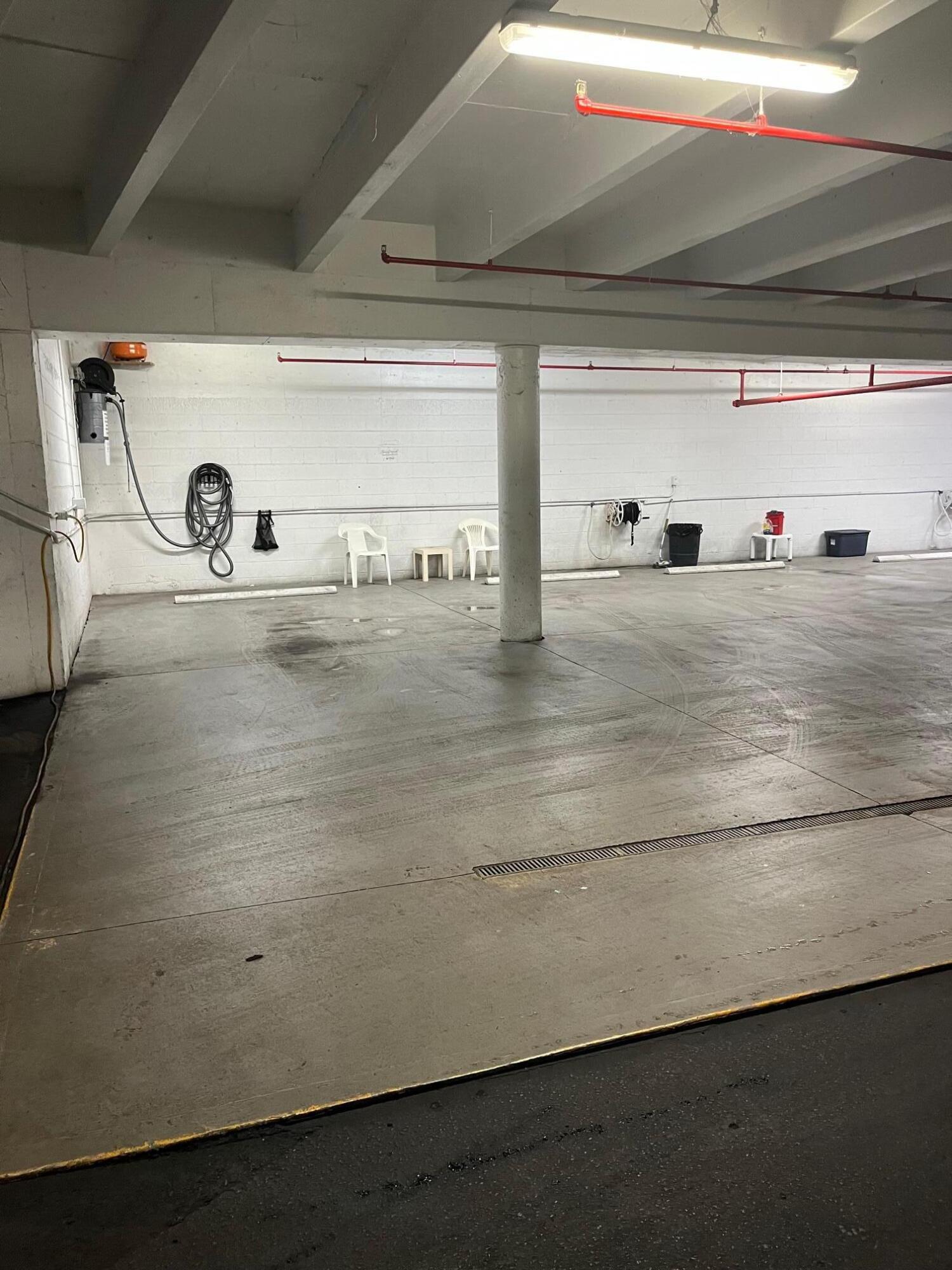 OCEANCREST CONDO APTS - Residential