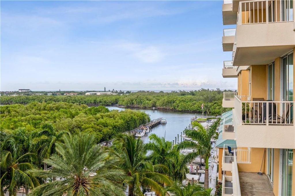 Photo of 625 Casa Loma Boulevard #705, Boynton Beach, FL 33435 (MLS # F10491172)