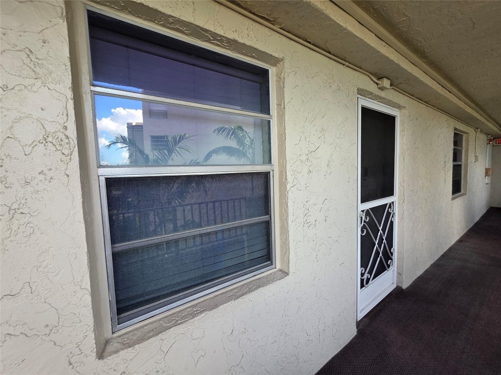 18th Hole at Inverrary - Residential