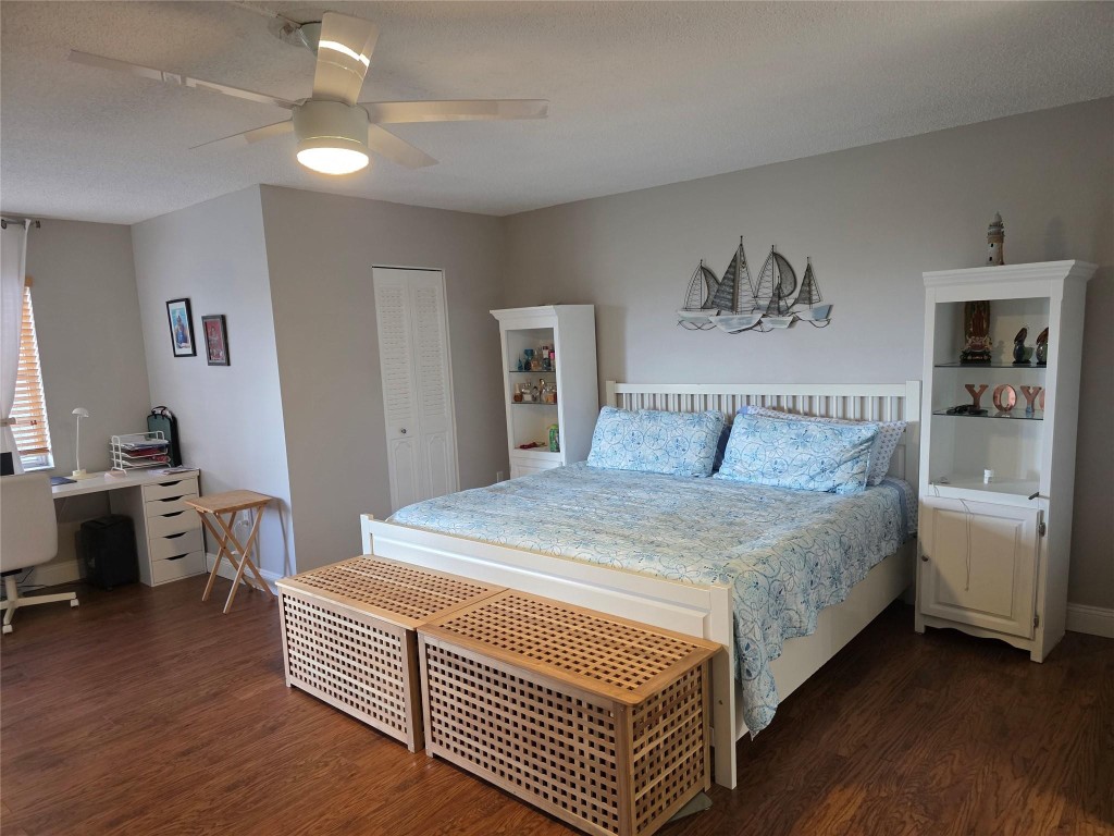 18th Hole at Inverrary - Residential