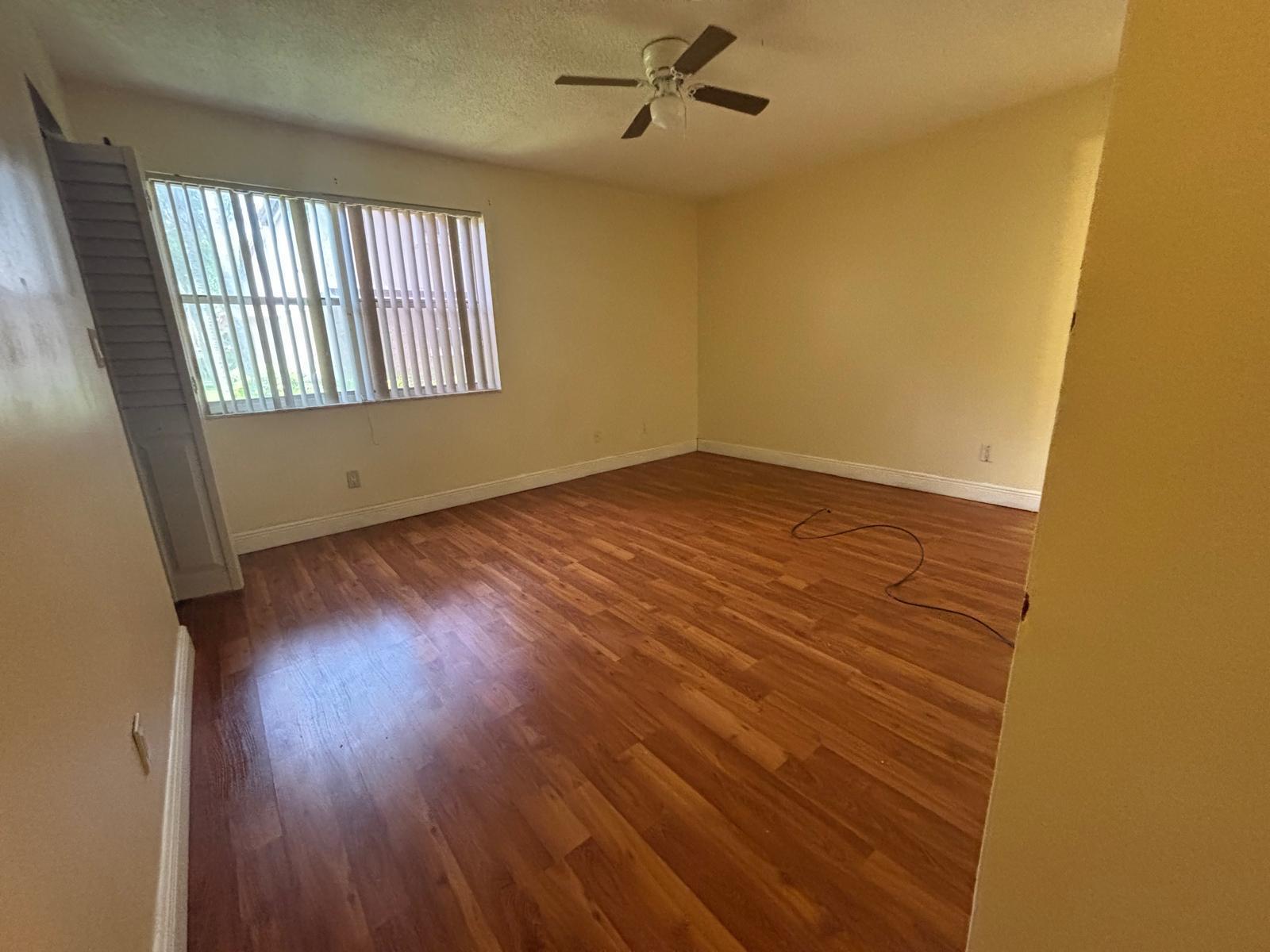 CLUB QUARTERS AT RAINTREE - Residential