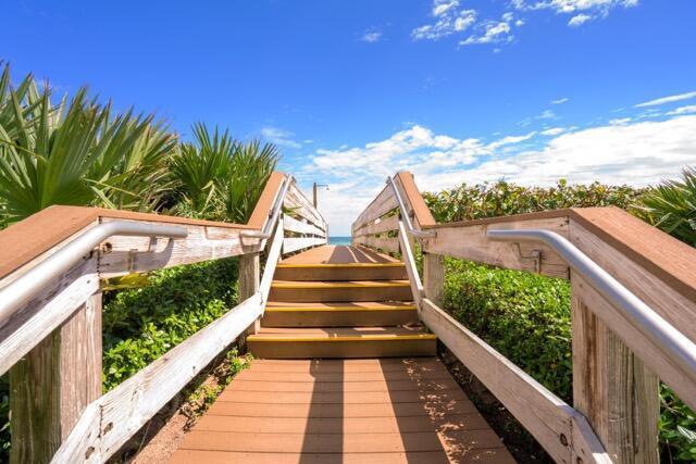 ISLANDIA I CONDOMINIUM - Residential Lease