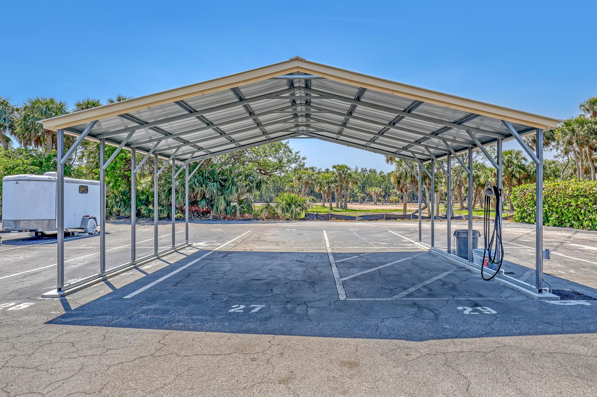 ISLANDIA I CONDOMINIUM - Residential Lease