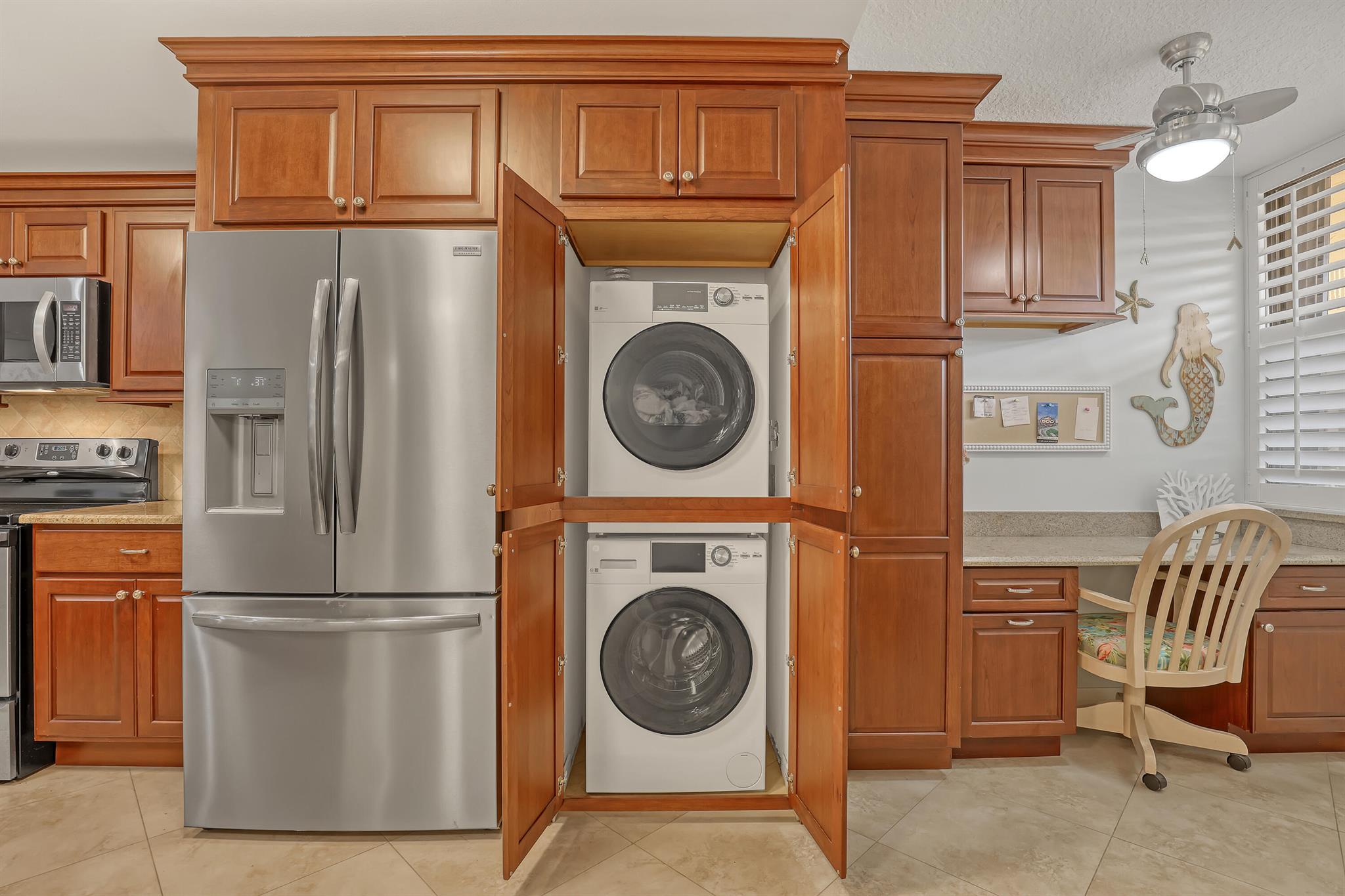 ISLANDIA I CONDOMINIUM - Residential Lease