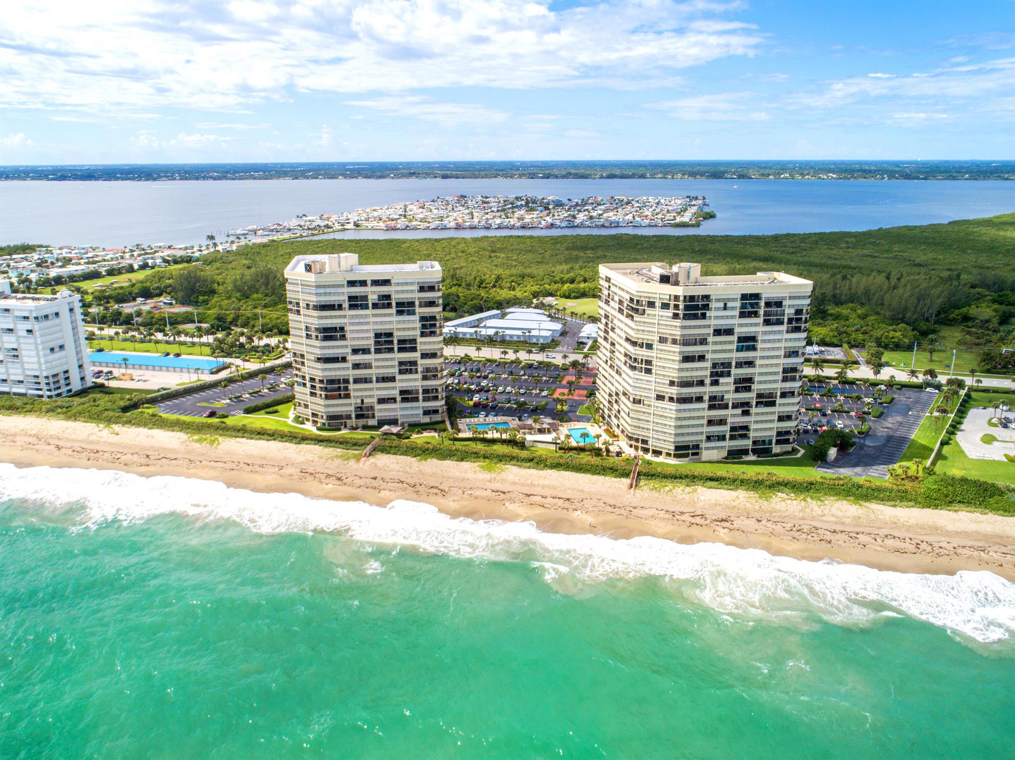 ISLANDIA I CONDOMINIUM - Residential Lease