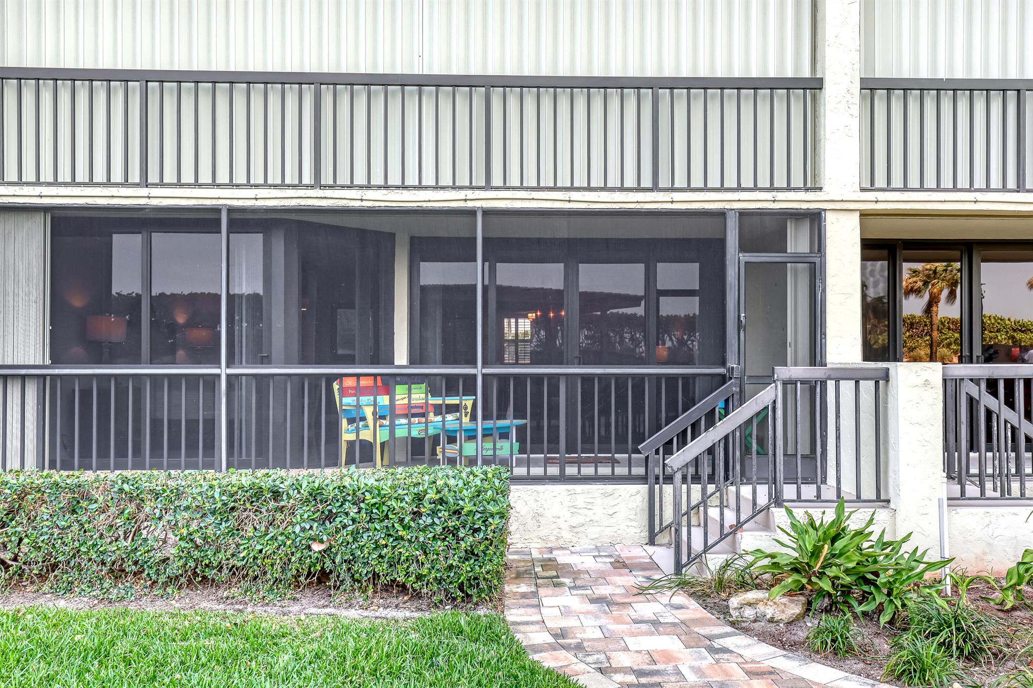 ISLANDIA I CONDOMINIUM - Residential Lease