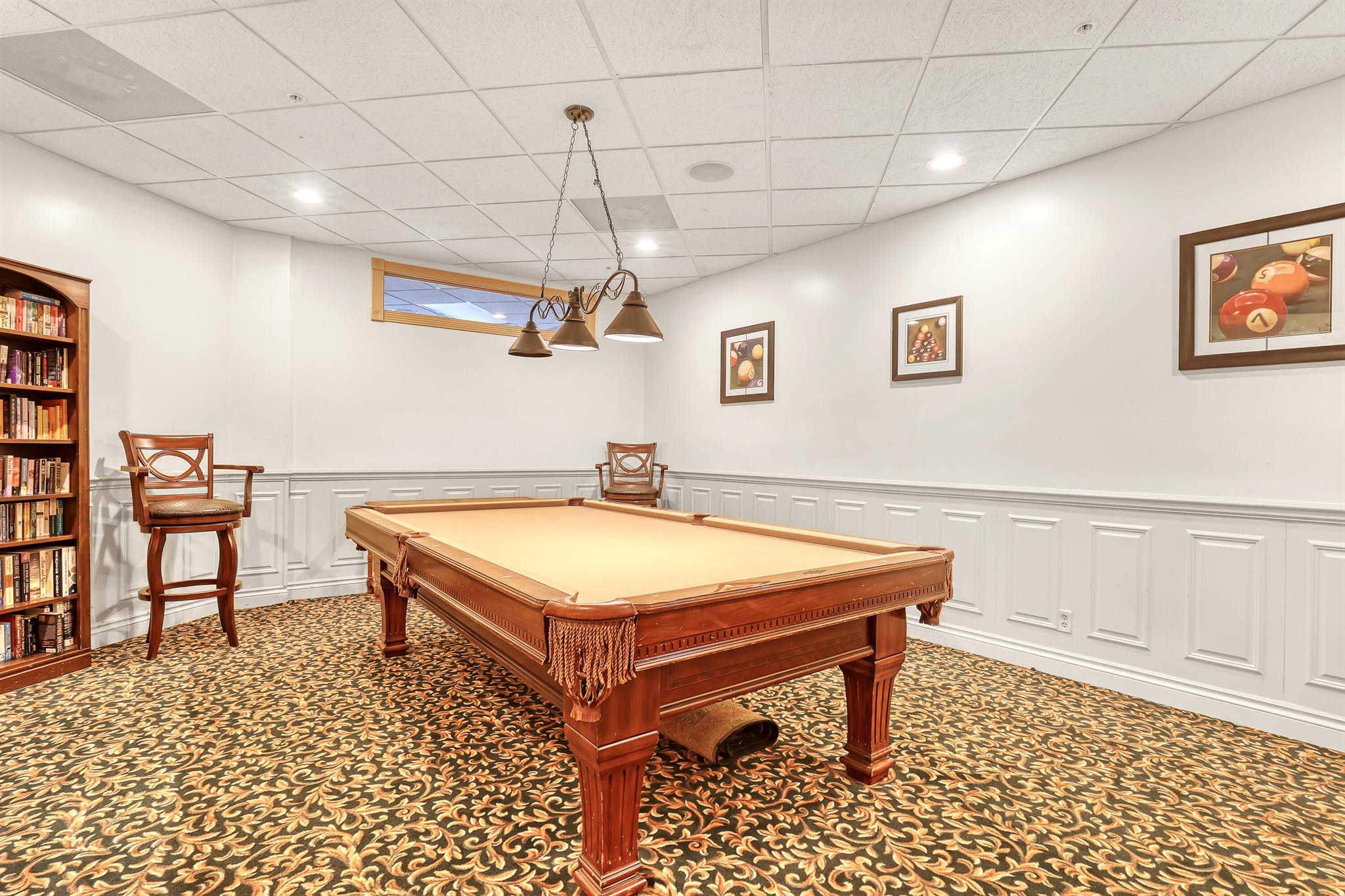 ISLANDIA I CONDOMINIUM - Residential Lease