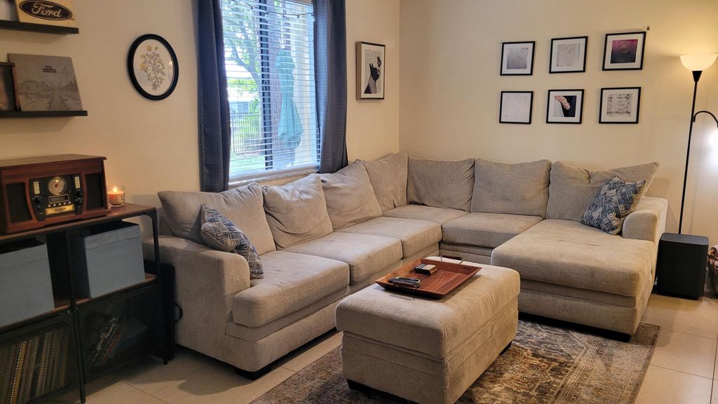 Photo of 2402 Venetian Way #2402, Boynton Beach, FL 33426 (MLS # R11158599)