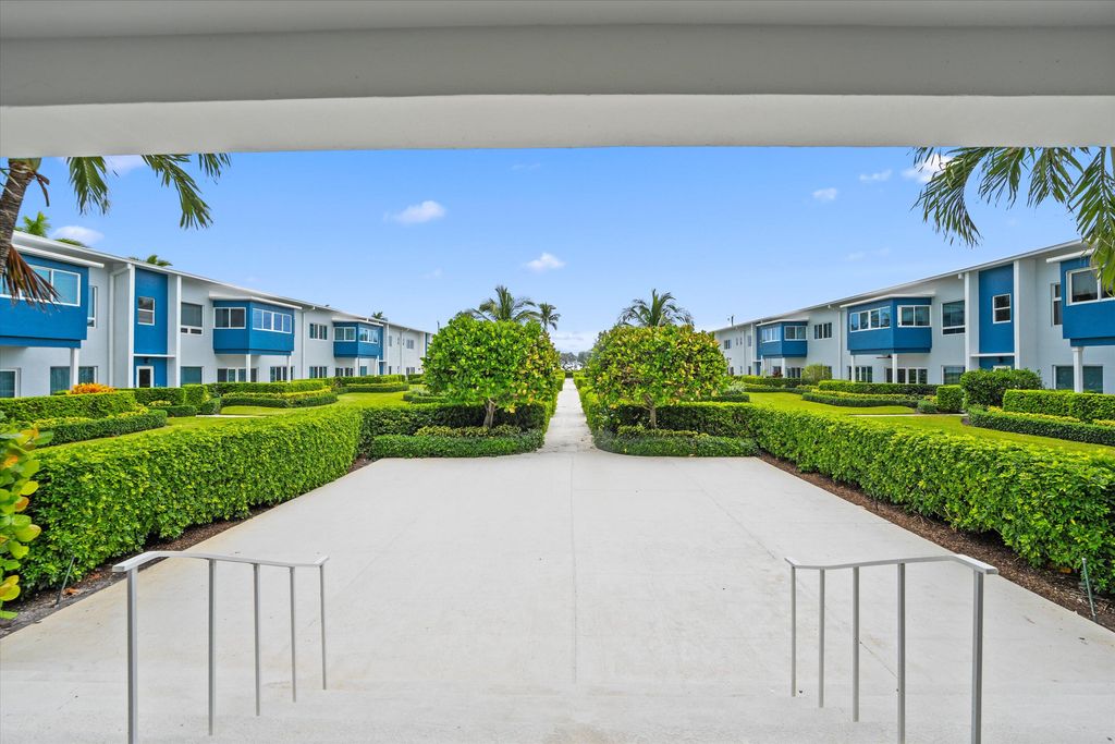 Photo of 120 N Ocean Boulevard #404, Delray Beach, FL 33483 (MLS # R11037162)