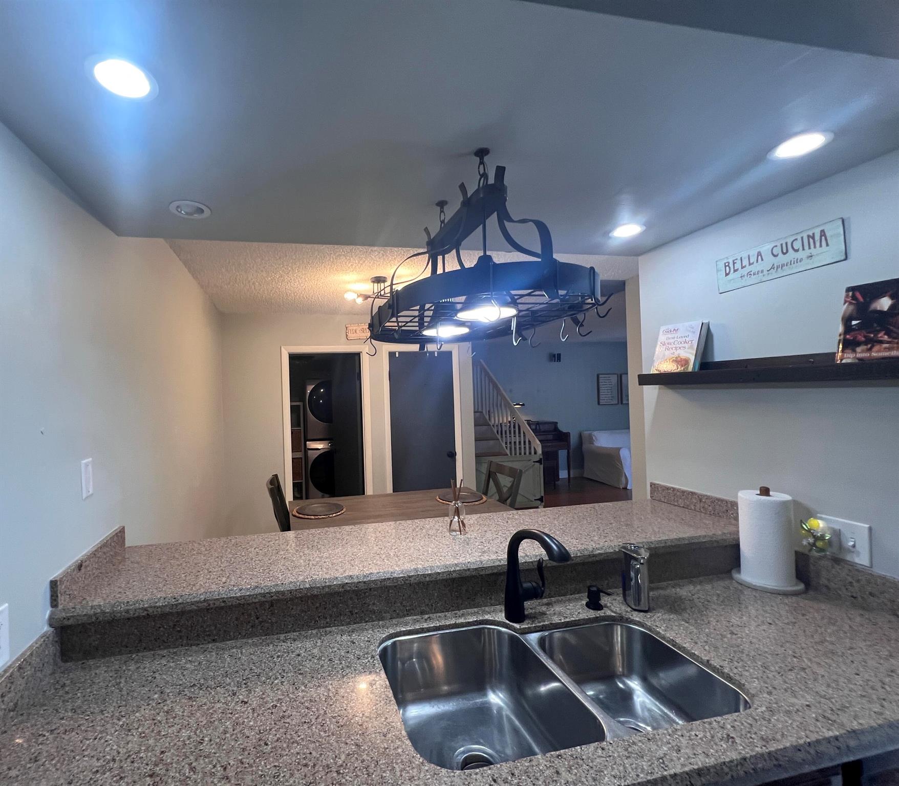 224 2nd Way, West Palm Beach, FL, 33407/$289,900 3 224 2nd Way