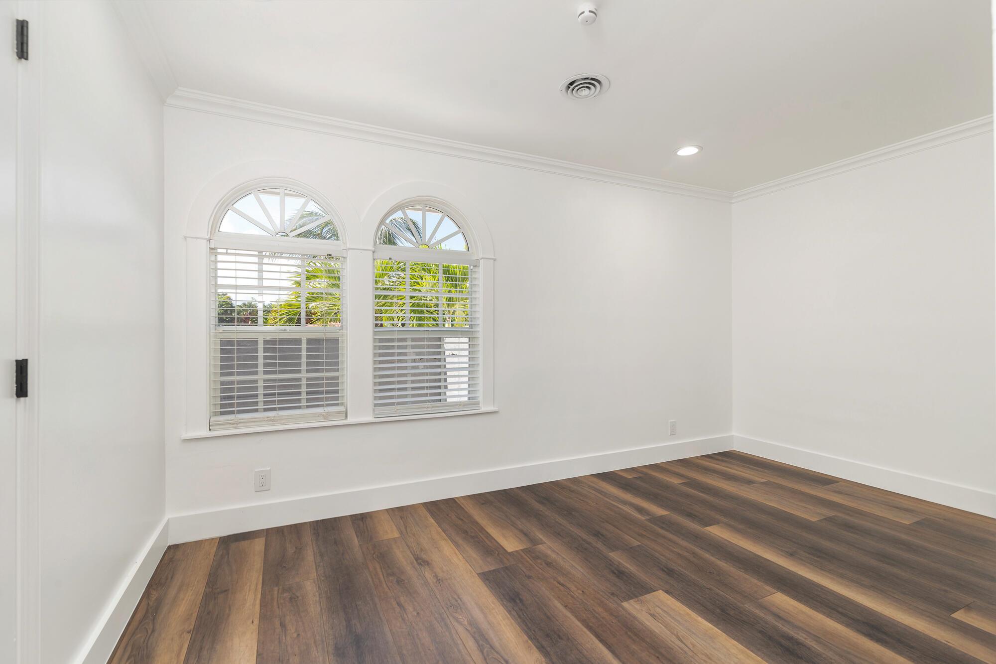 NORTH SHORE TERRACE 3 - Residential