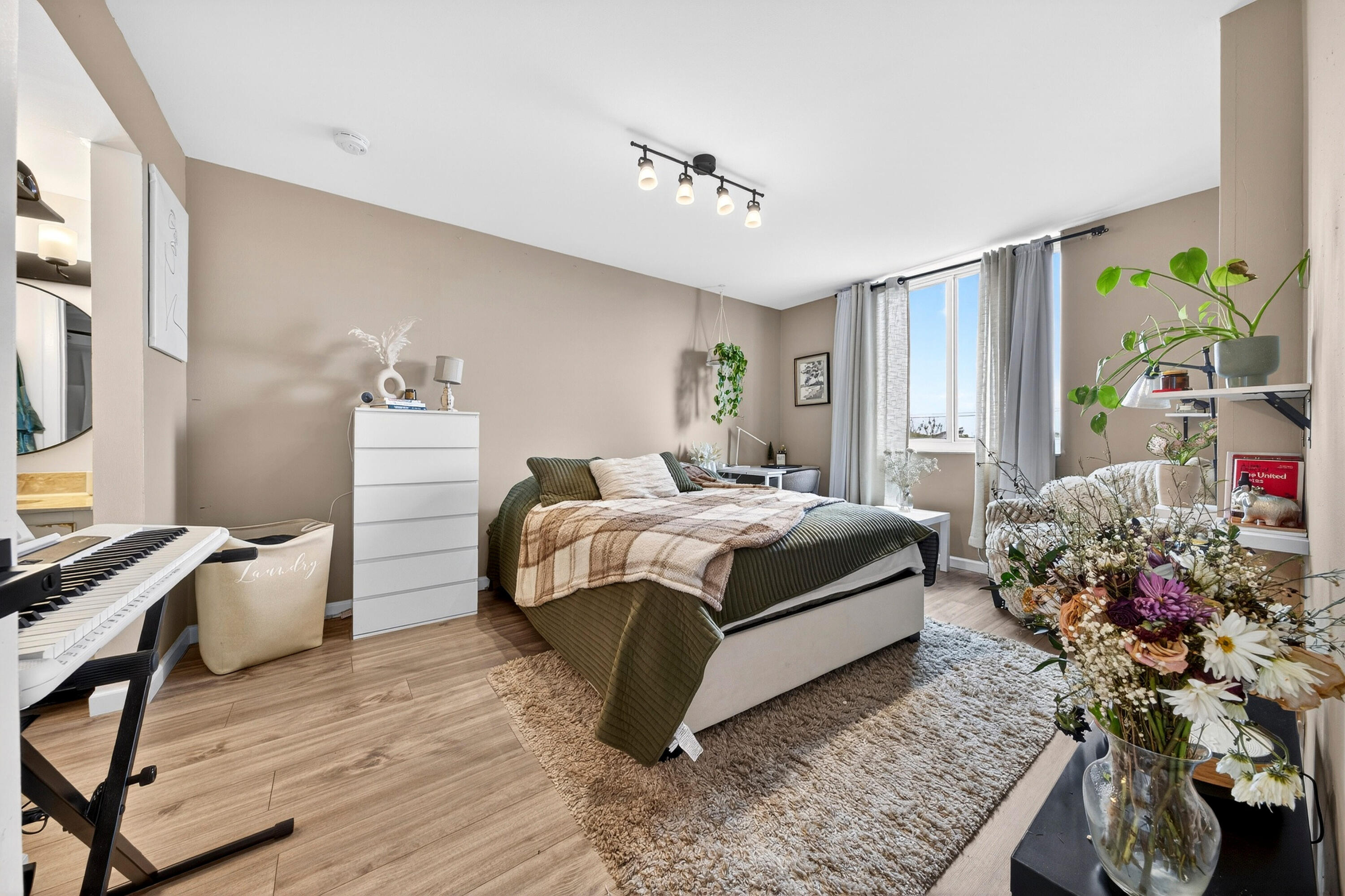 PALM COURT CONDO - Residential