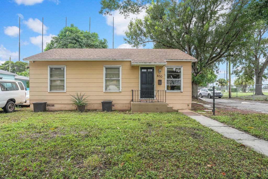 Photo of 830 Winters Street, West Palm Beach, FL 33405 (MLS # R11028679)