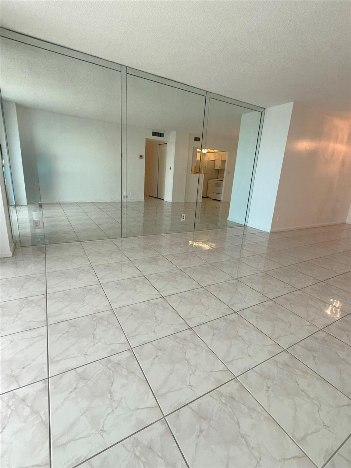 Pompano Beach Club Condo - Residential Lease