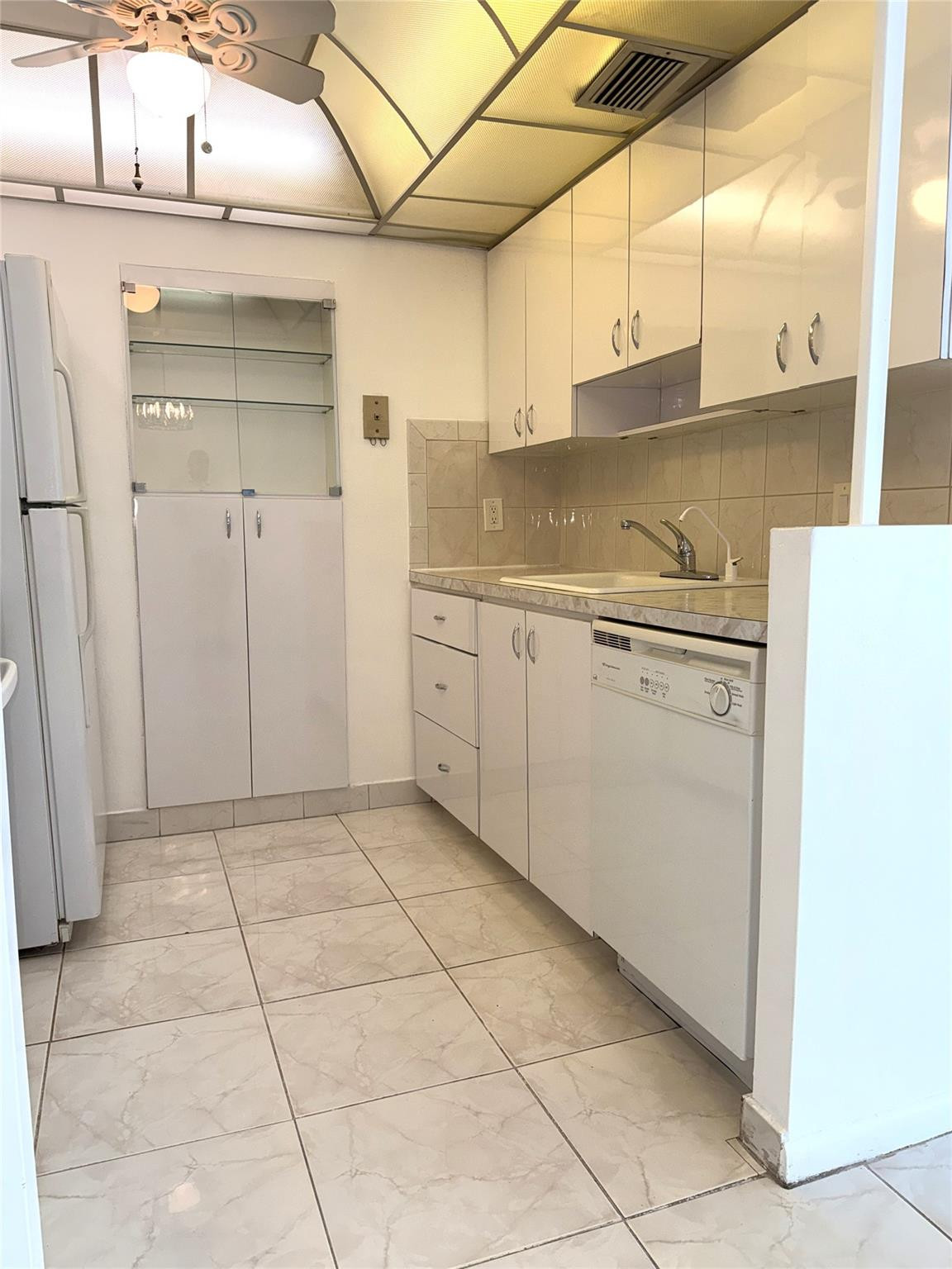 Pompano Beach Club Condo - Residential Lease