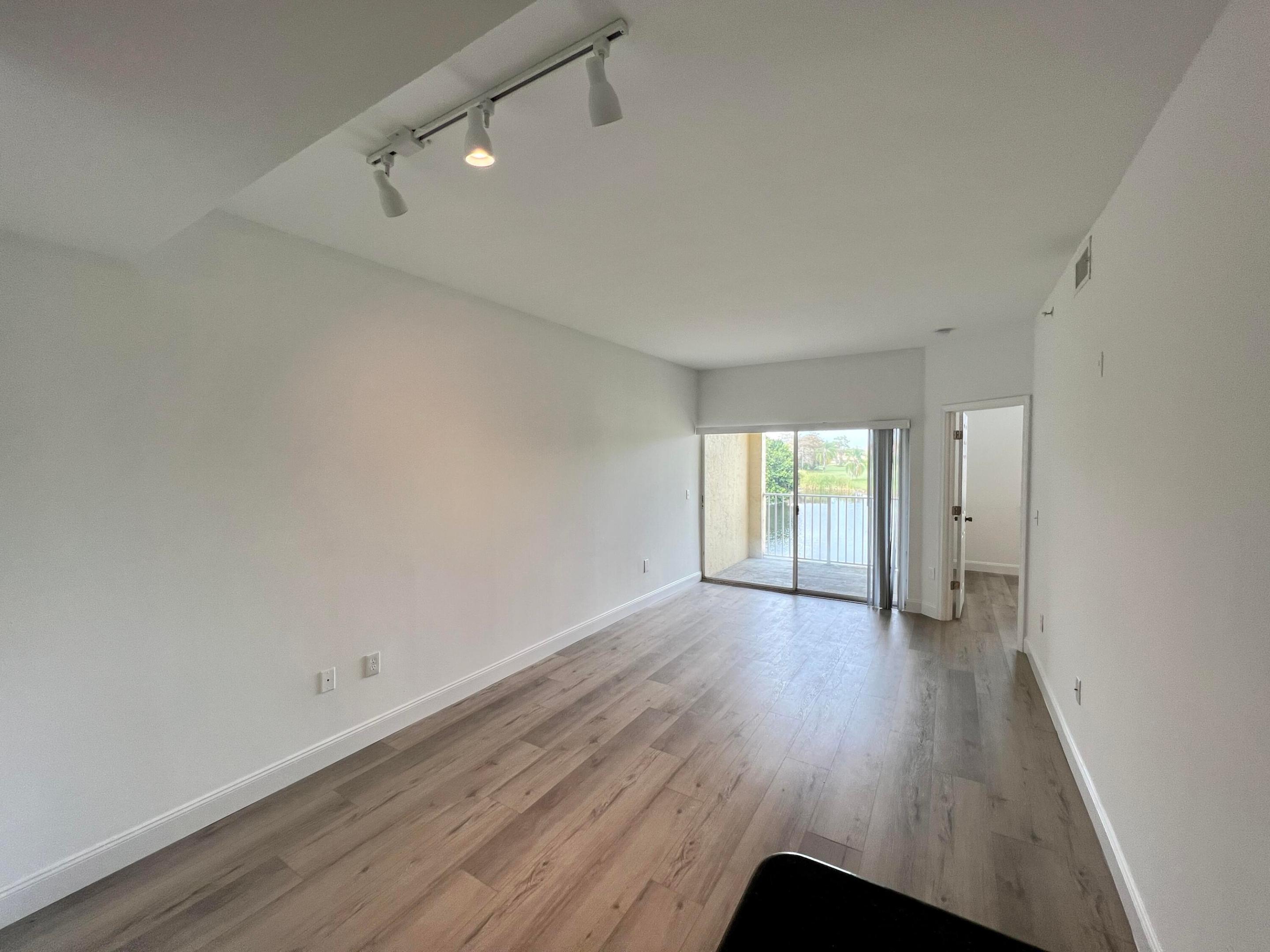 ARISSA PLACE CONDO - Residential