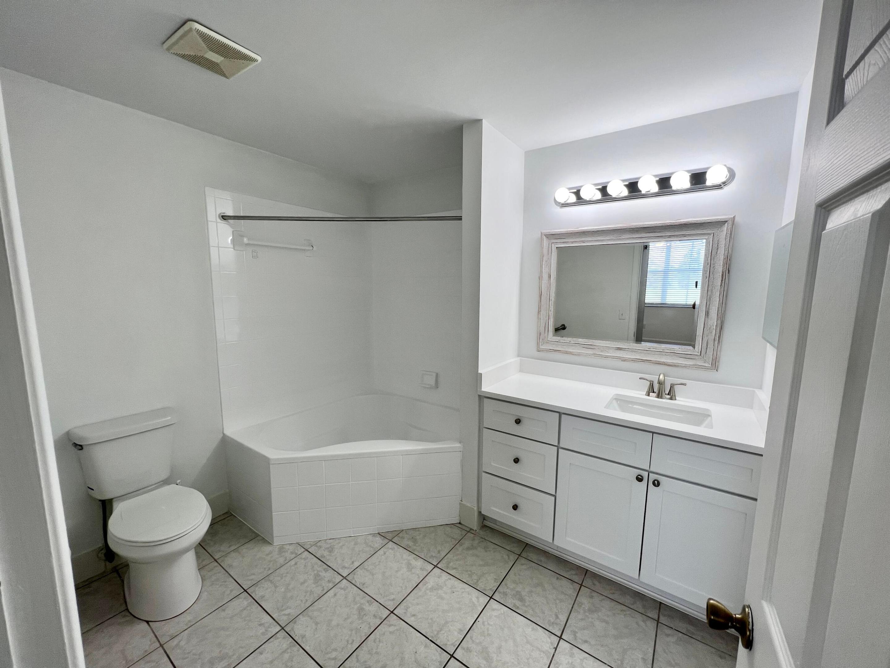 ARISSA PLACE CONDO - Residential